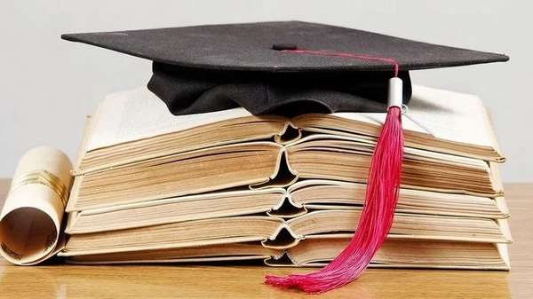 Cum să intrați în programul de master la Universitatea Synergy?